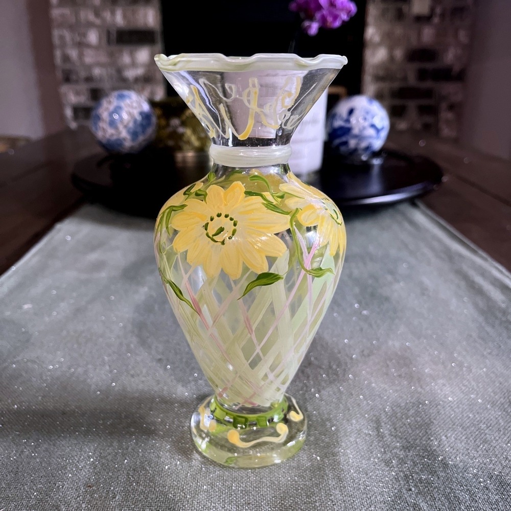 Tracy Porter Vintage Hand-Painted Glass Bud Vase~EUC